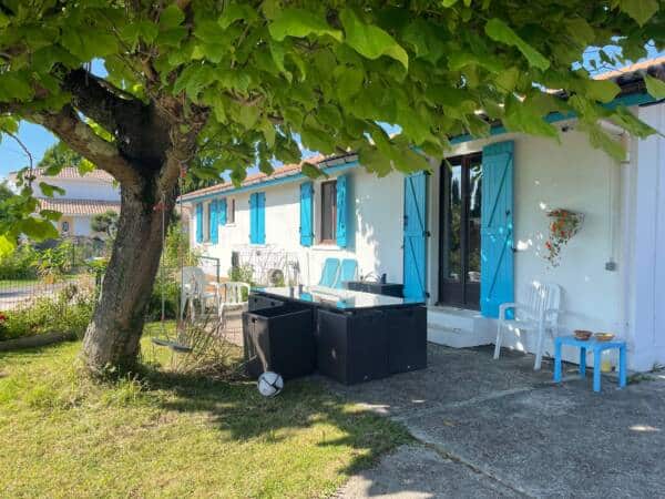 Gite Sous les catalpas, nom de l'arbre aux larges feuilles