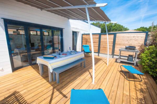 Villa Socorro et sa belle terrasse tout de bois vêtue