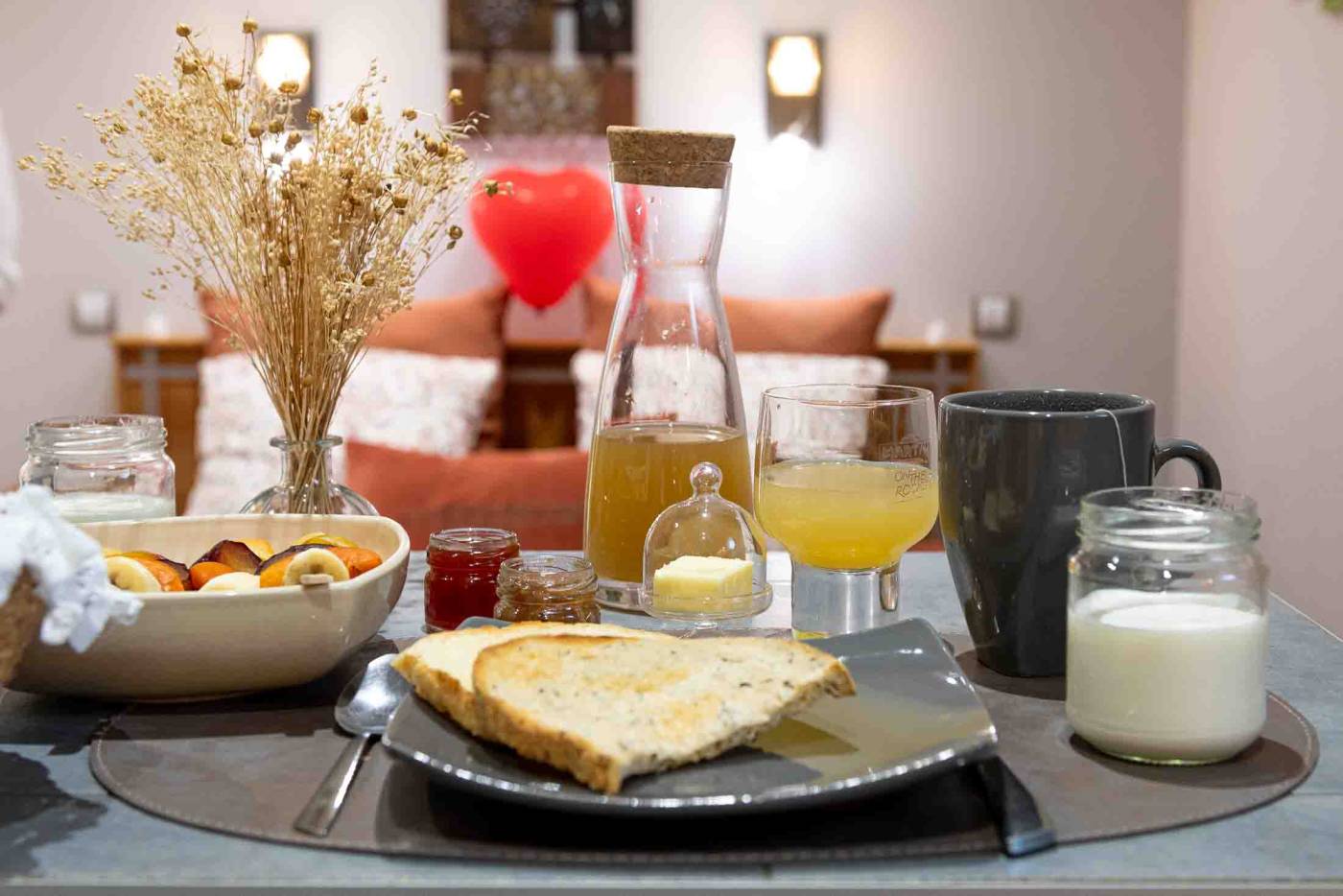 Petit-déjeuner servi en gîte@escalesudgironde Petit-déjeuner servi en gîte