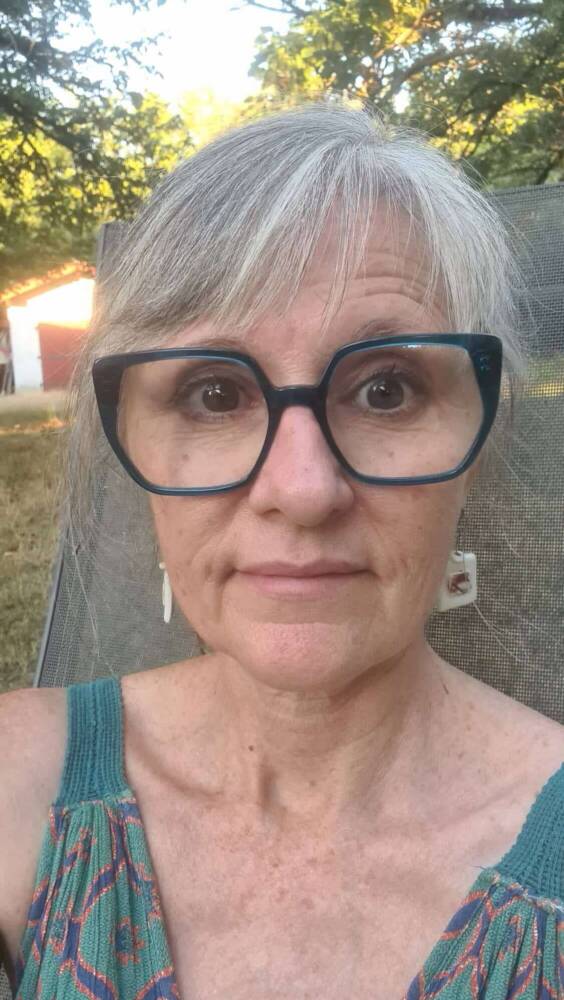 Sabine, gérante de L'écrin du temps